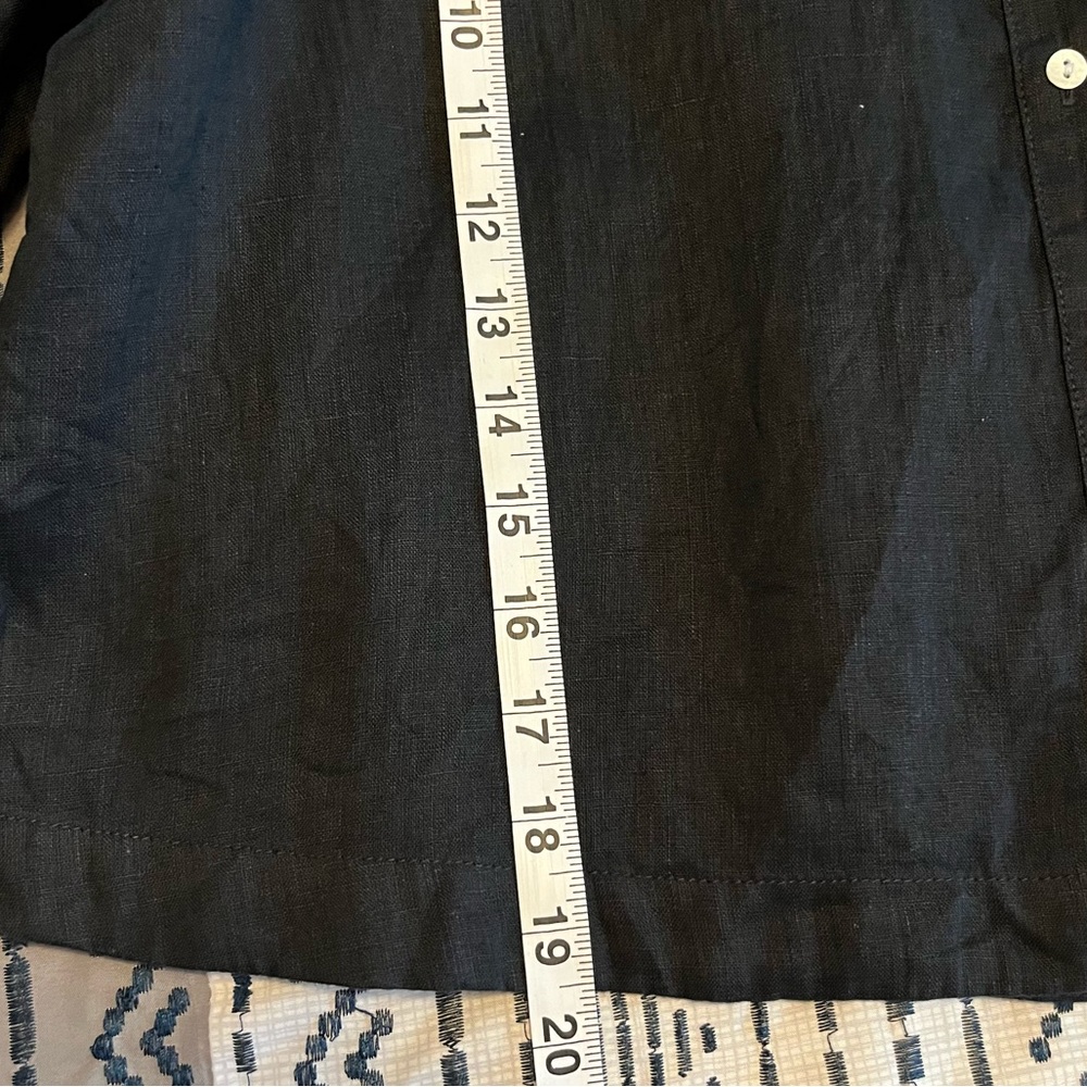 Joie Long Sleeved Linen Cropped Black Button-Up Shirt Vacation Resort Classic - Picture 8 of 11